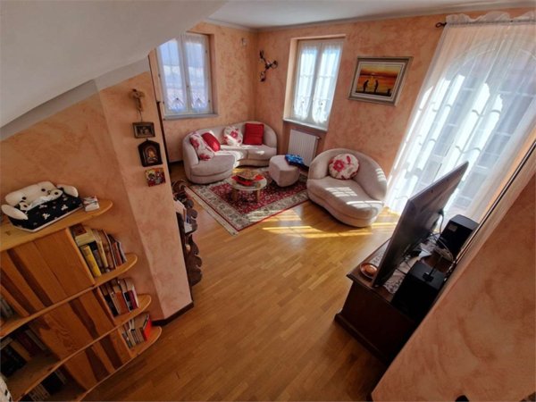 appartamento in vendita a Travedona-Monate