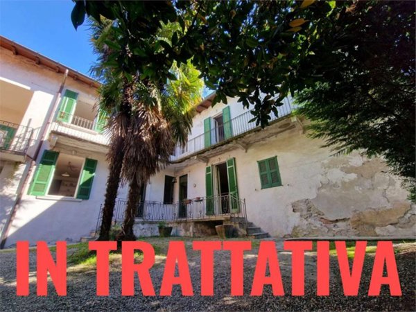 casa indipendente in vendita a Travedona-Monate