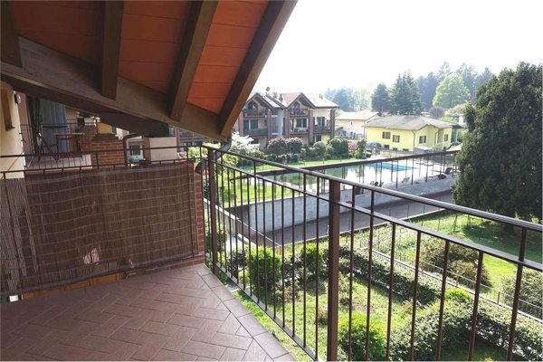appartamento in vendita a Travedona-Monate