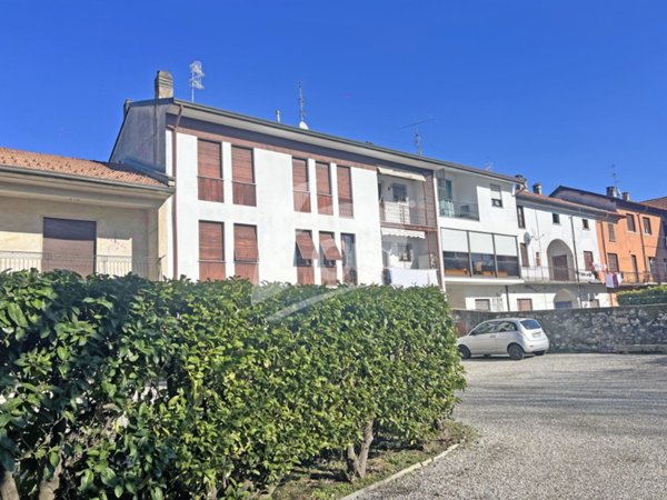 appartamento in vendita a Travedona-Monate