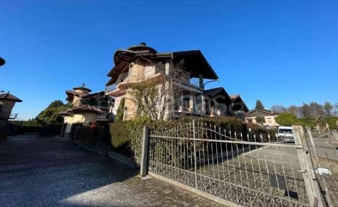 appartamento in vendita a Travedona-Monate