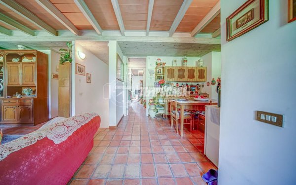 appartamento in vendita a Travedona-Monate