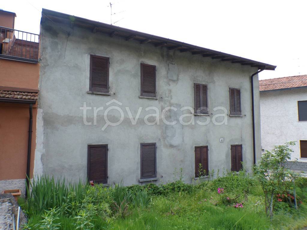 appartamento in vendita a Travedona-Monate