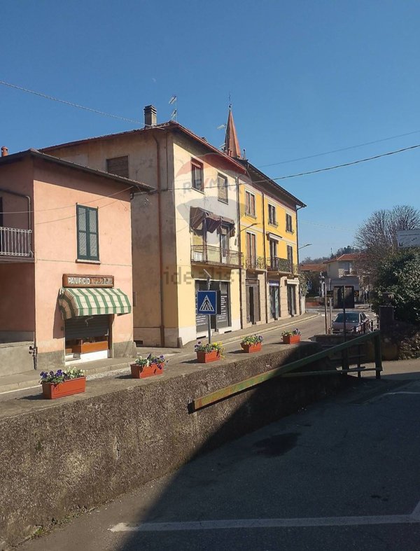 appartamento in vendita a Travedona-Monate