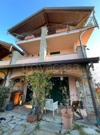 casa indipendente in vendita a Travedona-Monate