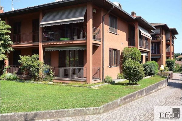 appartamento in vendita a Travedona-Monate