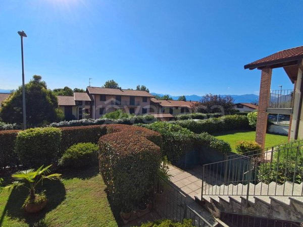 appartamento in vendita a Travedona-Monate