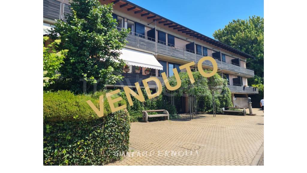 appartamento in vendita a Travedona-Monate