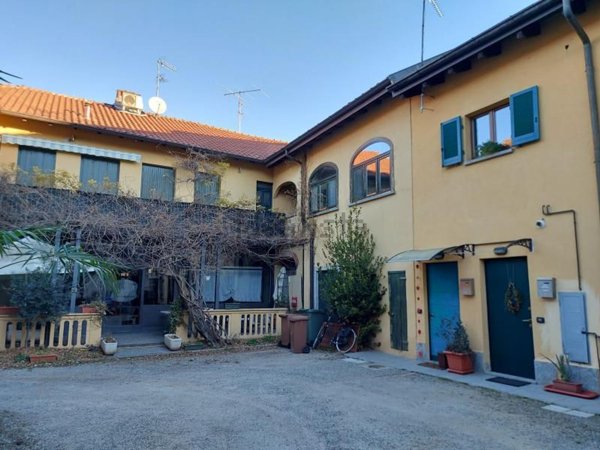 appartamento in vendita a Travedona-Monate