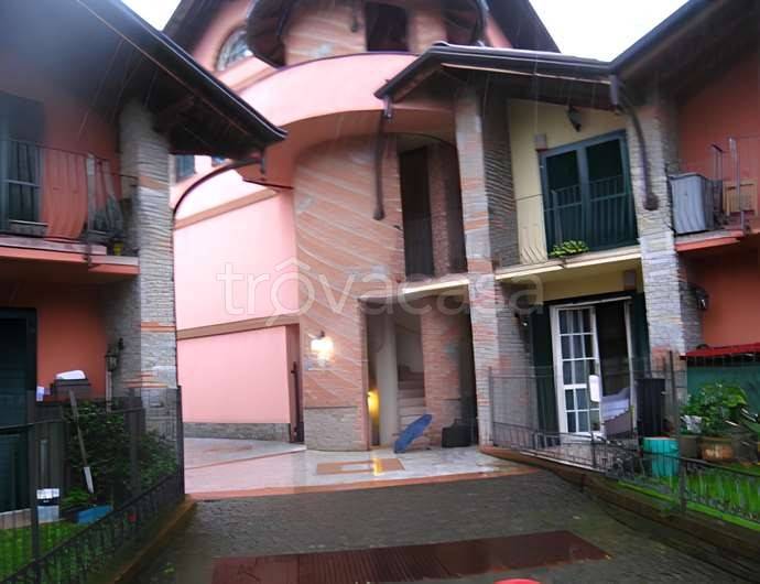 appartamento in vendita a Travedona-Monate