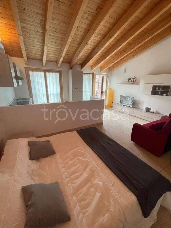 appartamento in vendita a Travedona-Monate