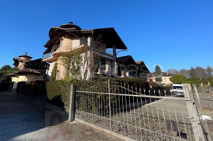 appartamento in vendita a Travedona-Monate