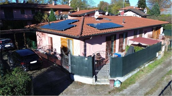 appartamento in vendita a Travedona-Monate