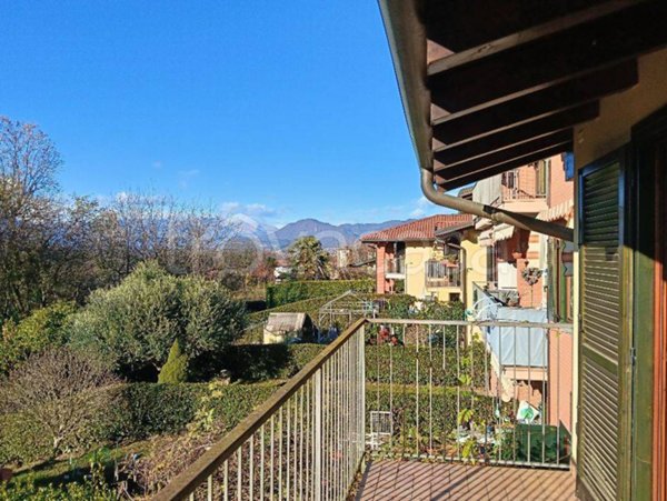 appartamento in vendita a Travedona-Monate