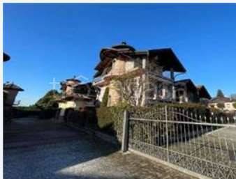 appartamento in vendita a Travedona-Monate