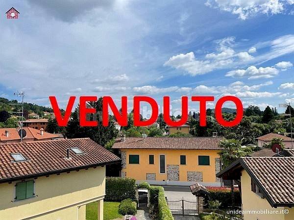 appartamento in vendita a Travedona-Monate