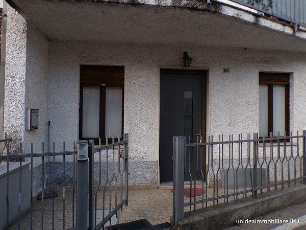 appartamento in vendita a Travedona-Monate