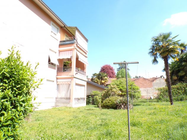appartamento in vendita a Travedona-Monate