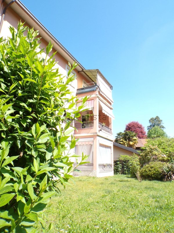 appartamento in vendita a Travedona-Monate