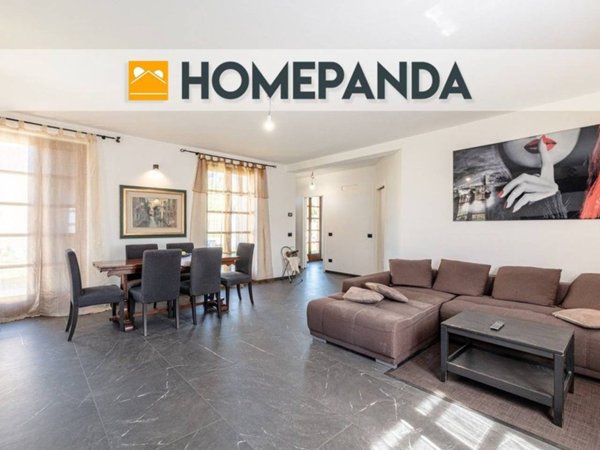 casa indipendente in vendita a Travedona-Monate