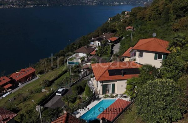 casa indipendente in vendita a Tronzano Lago Maggiore
