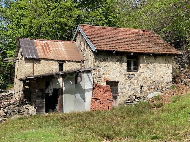 appartamento in vendita a Tronzano Lago Maggiore