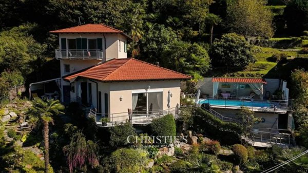 casa indipendente in vendita a Tronzano Lago Maggiore