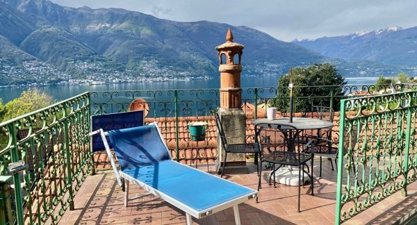 appartamento in vendita a Tronzano Lago Maggiore