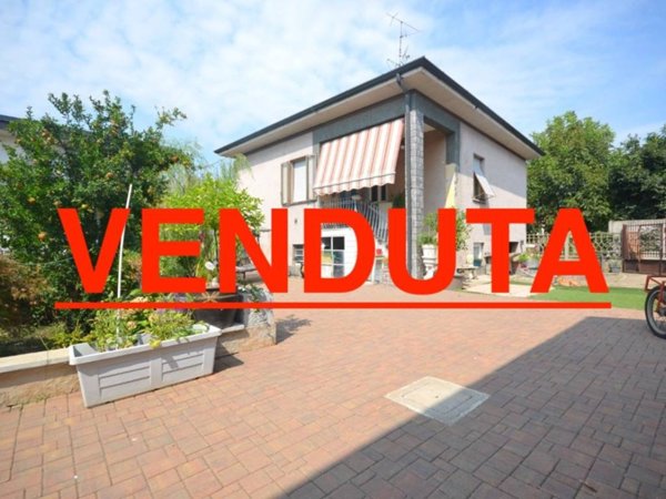 casa indipendente in vendita ad Uboldo