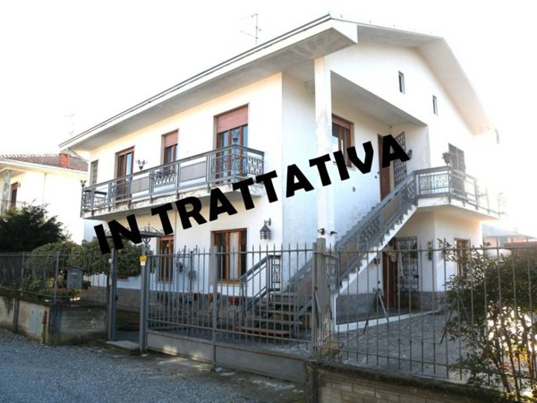 casa indipendente in vendita ad Uboldo