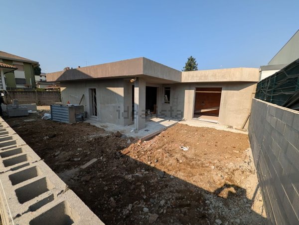 appartamento in vendita ad Uboldo