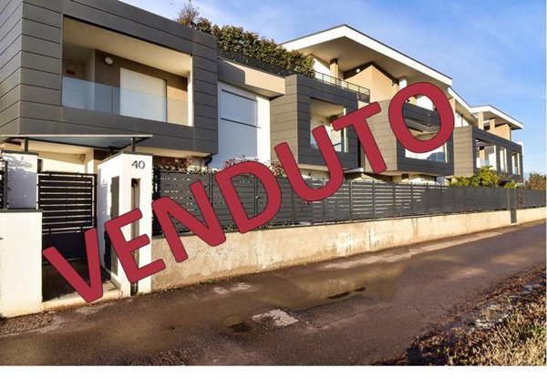 appartamento in vendita ad Uboldo