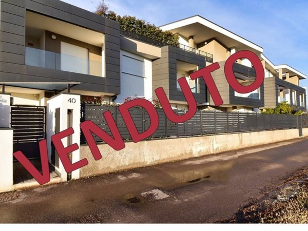 appartamento in vendita ad Uboldo