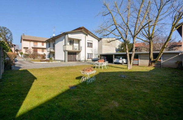 casa indipendente in vendita ad Uboldo