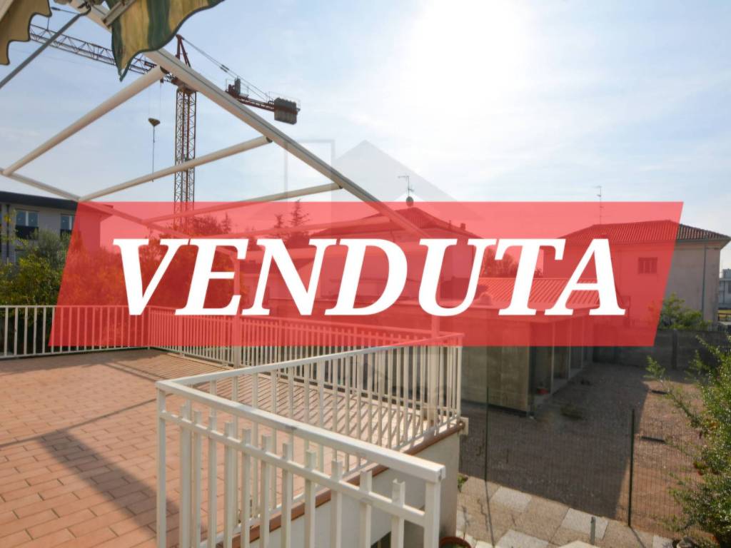 casa indipendente in vendita ad Uboldo
