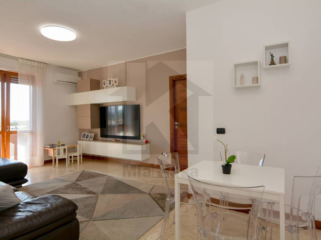 appartamento in vendita ad Uboldo