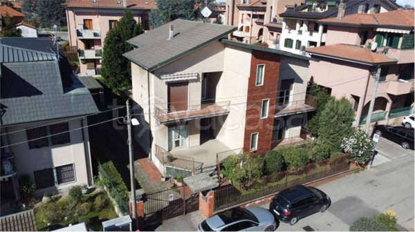 casa indipendente in vendita ad Uboldo