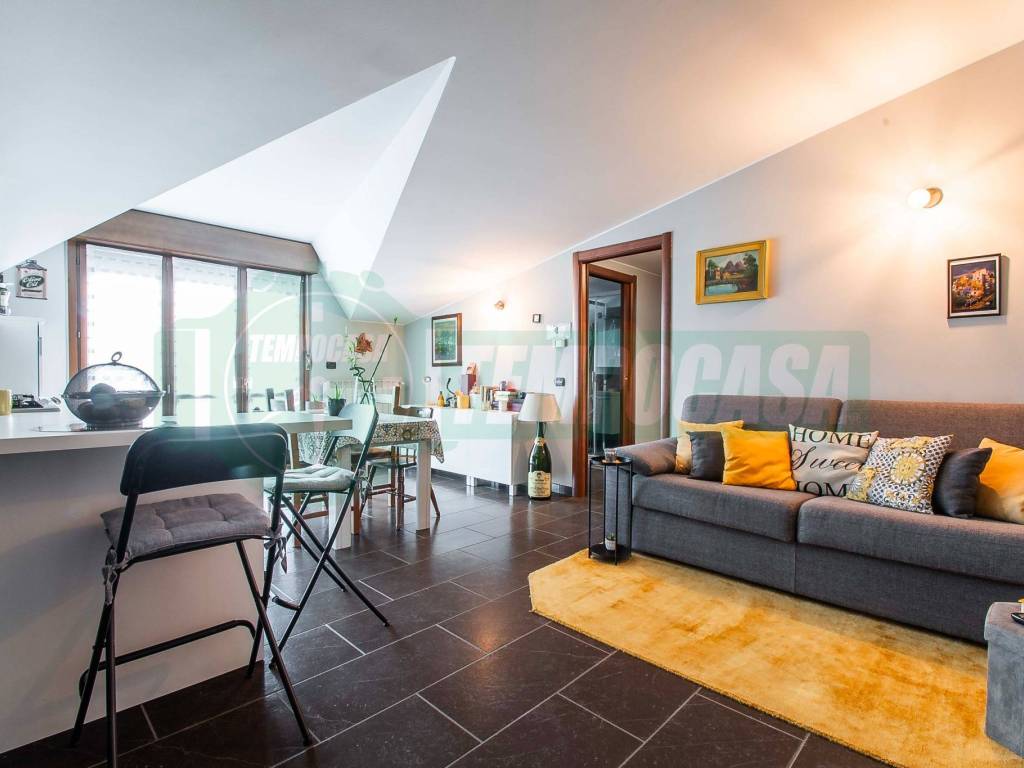 appartamento in vendita ad Uboldo