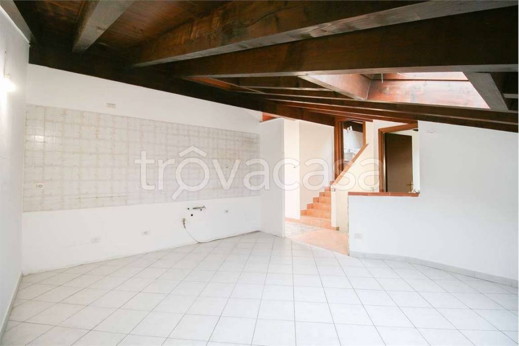 appartamento in vendita ad Uboldo