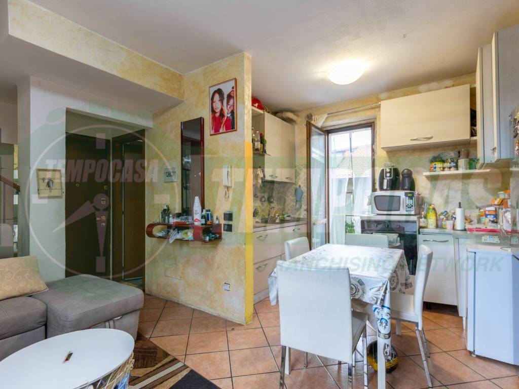 appartamento in vendita ad Uboldo