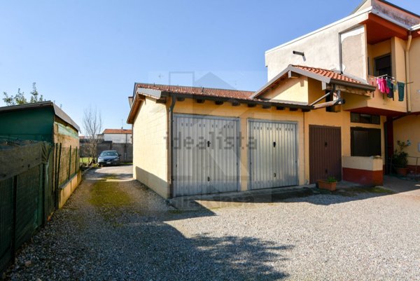 appartamento in vendita ad Uboldo