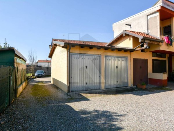 appartamento in vendita ad Uboldo