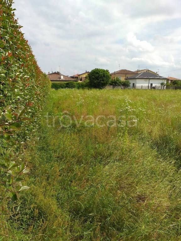 terreno edificabile in vendita ad Uboldo