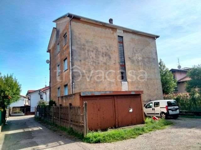 appartamento in vendita ad Uboldo