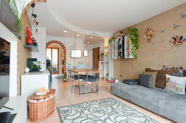 appartamento in vendita ad Uboldo