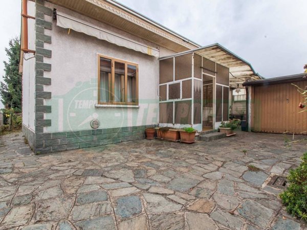 casa indipendente in vendita ad Uboldo