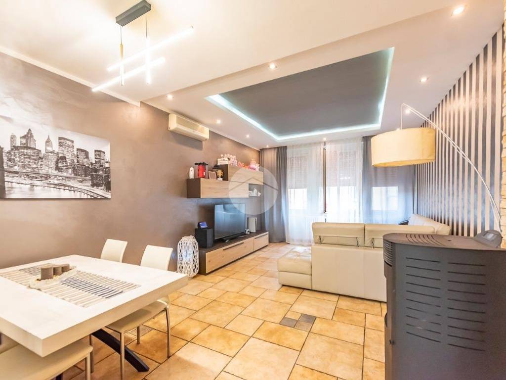 appartamento in vendita ad Uboldo