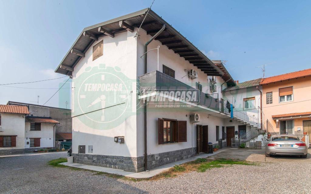 appartamento in vendita ad Uboldo