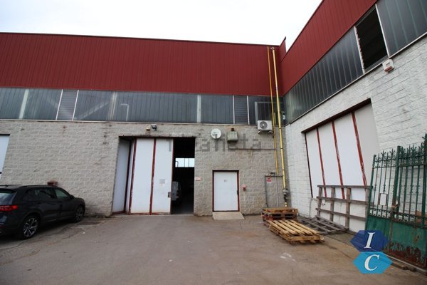 capannone in vendita ad Uboldo