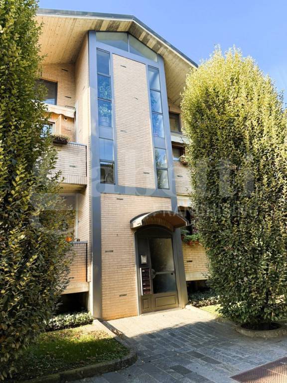 appartamento in vendita ad Uboldo